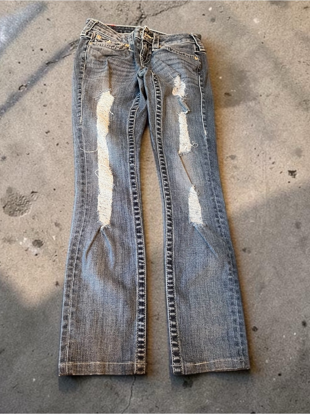 True Religion Washed Blue Denim Jeans w/Signature Tag (Sz. 26 & 34”L) EUC - Picture 4 of 10